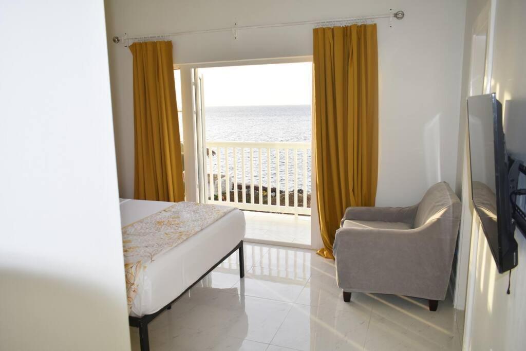 Irie Vibes Ocean View Villa Негрил Екстериор снимка