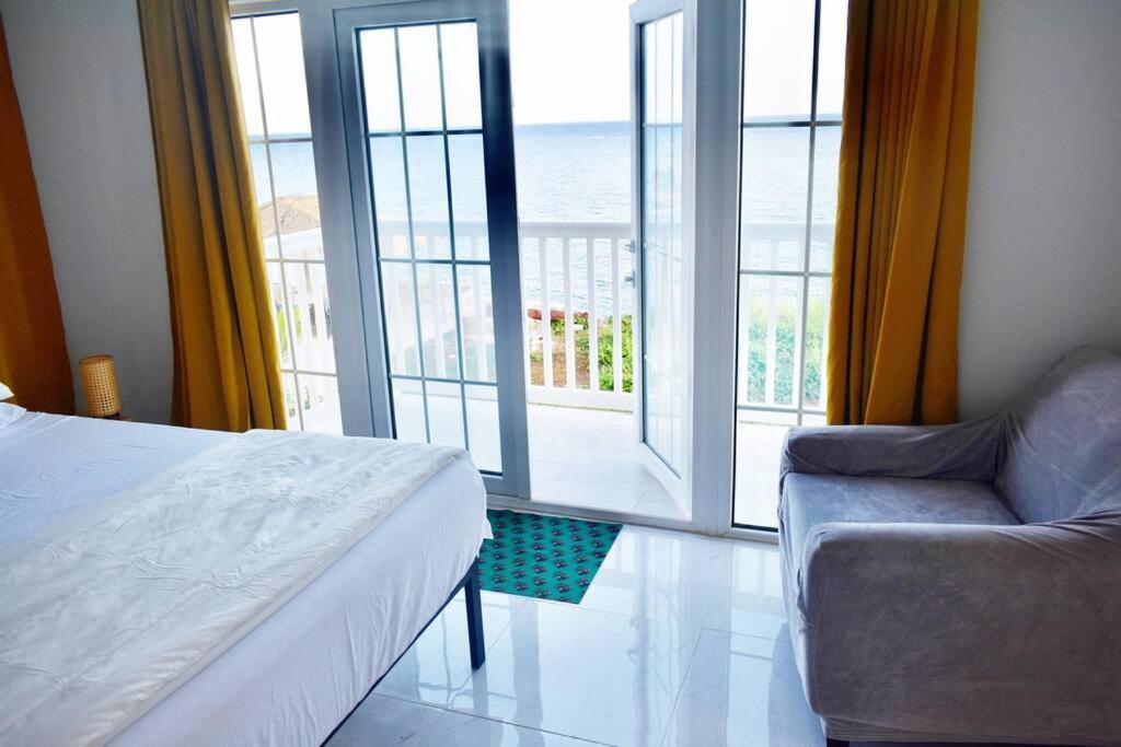 Irie Vibes Ocean View Villa Негрил Екстериор снимка