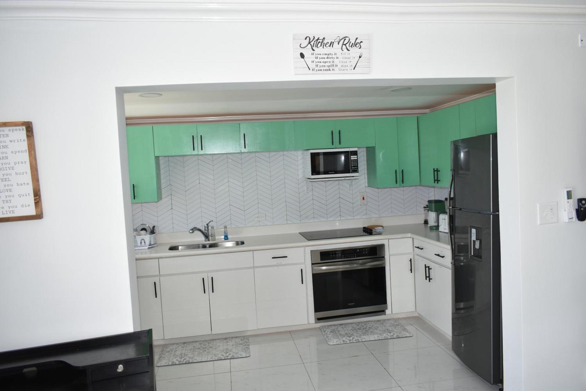 Irie Vibes Ocean View Villa Негрил Екстериор снимка