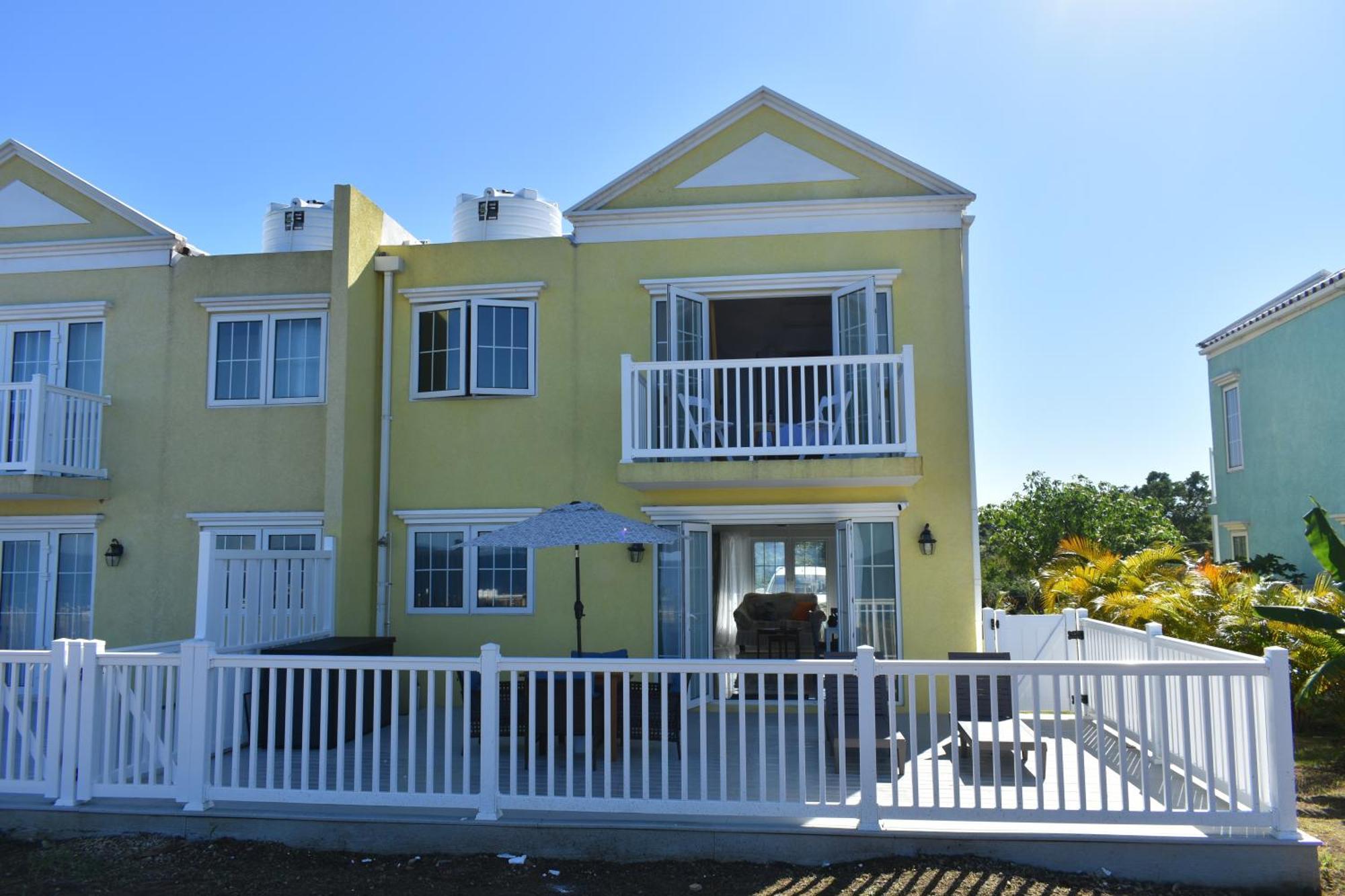 Irie Vibes Ocean View Villa Негрил Екстериор снимка
